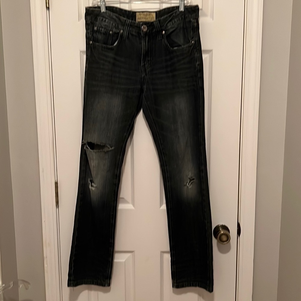 Ecko Unlimited Jeans (30x32) Straight leg distressed